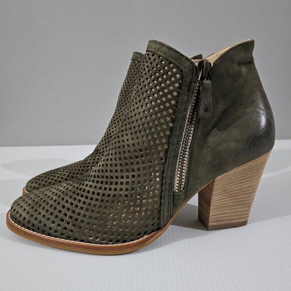 NEW Paul Green Bonzai Ankle Bootie UK Sz 5 Green Nubuck Perforated Stacked Heel - Picture 1 of 14